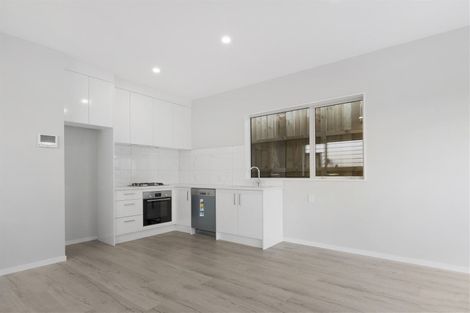 Photo of property in 27 Matakohe Road, Westgate, Auckland, 0814