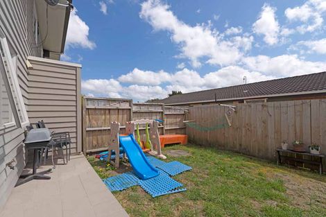 Photo of property in 15/45a Swanson Road, Henderson, Auckland, 0610