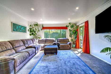 Photo of property in 33 Resthill Crescent, Glenview, Hamilton, 3206