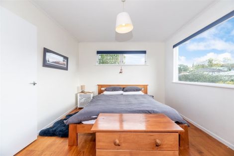 Photo of property in 61 La Rosa Street, Green Bay, Auckland, 0604