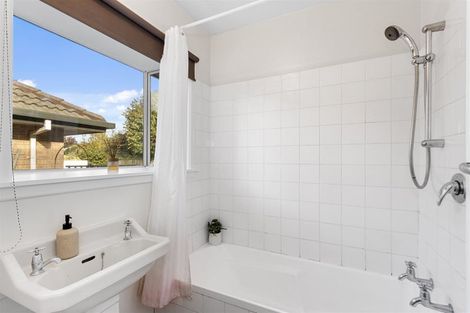 Photo of property in 1/387 Yaldhurst Road, Russley, Christchurch, 8042