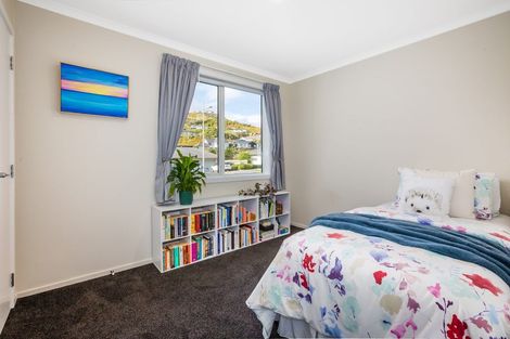 Photo of property in 11 Banks Boulevard, Whitby, Porirua, 5024