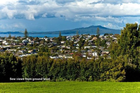 Photo of property in 385 East Coast Road, Mairangi Bay, Auckland, 0630