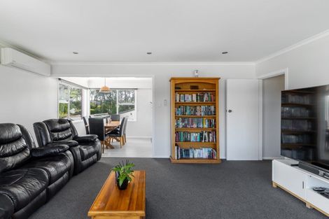 Photo of property in 5 Handley Place, Glen Avon, New Plymouth, 4312
