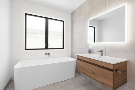 Photo of property in 20 Ruapehu Road, Poraiti, Napier, 4112