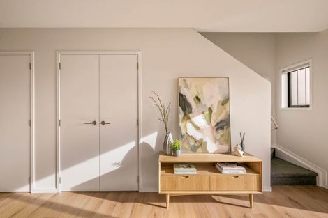 Photo of property in 5/721 Te Atatu Road, Te Atatu Peninsula, Auckland, 0610