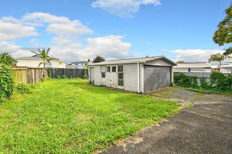 Photo of property in 11 Eastburn Street, Papakura, 2110