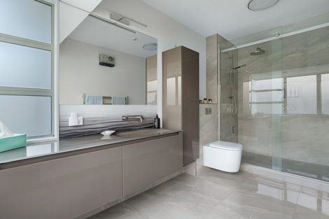 Photo of property in 2/8 Hinewa Road, Otumoetai, Tauranga, 3110