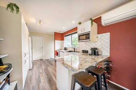 Photo of property in 36 Larchmont Grove, Totara Park, Upper Hutt, 5018