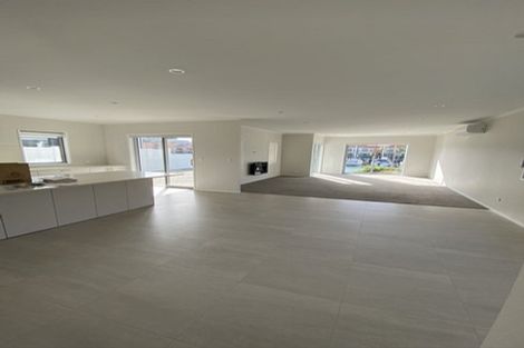 Photo of property in 19 Rue D' Amarres, Gulf Harbour, Whangaparaoa, 0930