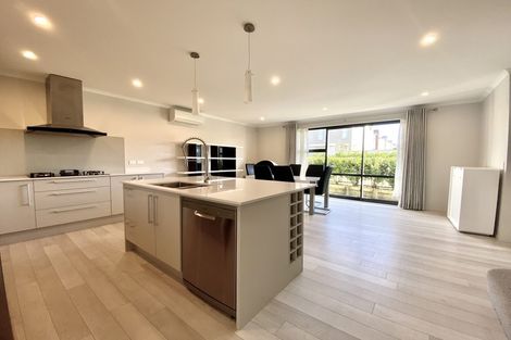 Photo of property in 5 Louis Braille Lane, Flat Bush, Auckland, 2019