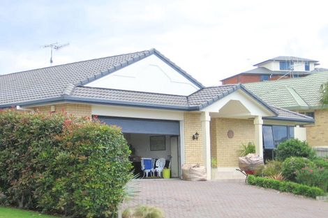 Photo of property in 17 Owen Place, Omokoroa, 3114