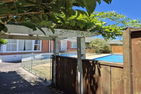 Photo of property in 2/36 Mcintyre Road, Mangere Bridge, Auckland, 2022