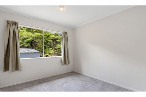 Photo of property in 8 Limmer Place, Browns Bay, Auckland, 0632