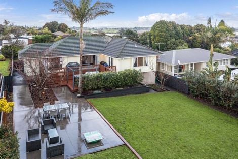 Photo of property in 4 Red Hill Road, Red Hill, Papakura, 2110