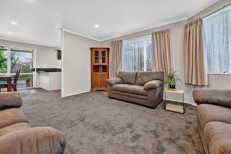 Photo of property in 35 Nottingham Drive, Hamilton East, Hamilton, 3216