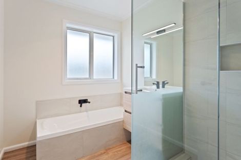 Photo of property in 11 Shaftesbury Street, Avonhead, Christchurch, 8042