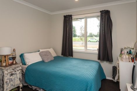 Photo of property in 67 Kippenberger Avenue, Rangiora, 7400