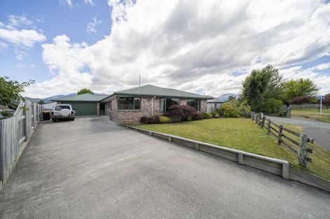 Photo of property in 11 Kepler Place, Te Anau, 9600