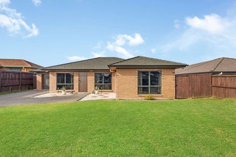 Photo of property in 8 Samara Place, Clendon Park, Auckland, 2103