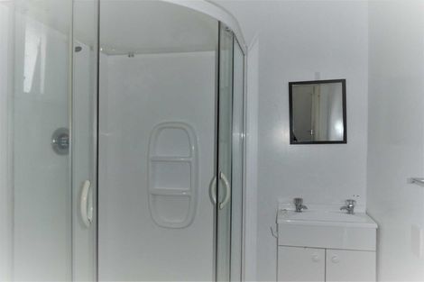 Photo of property in 8 Clonbern Place, Upper Riccarton, Christchurch, 8041