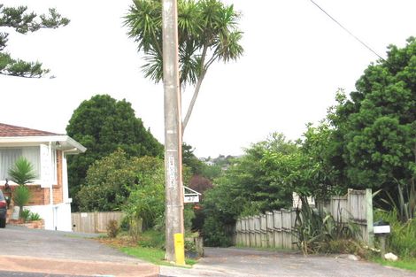 Photo of property in 47 Ocean View Road, Hillcrest, Auckland, 0627