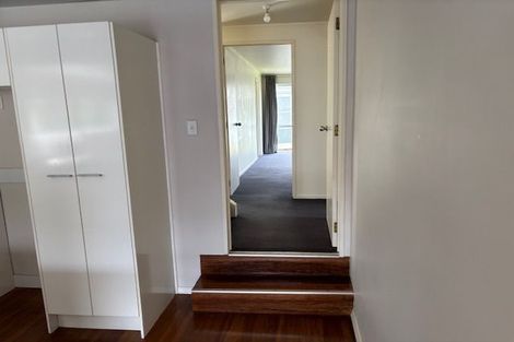 Photo of property in 28 Hiwihau Place, Glenfield, Auckland, 0629