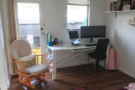 Photo of property in 2/43 Leighton Avenue, Waiwhetu, Lower Hutt, 5010