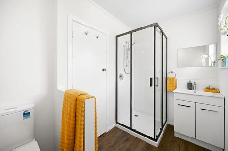 Photo of property in 15 Paul Crescent, Fairfield, Hamilton, 3214