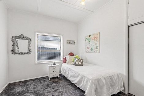 Photo of property in 18 Godwin Crescent, College Estate, Whanganui, 4500