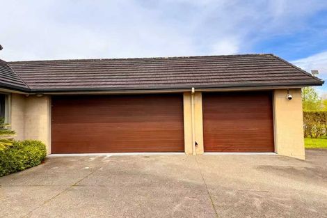 Photo of property in 10 Whiteways Drive, Dairy Flat, Albany, 0792