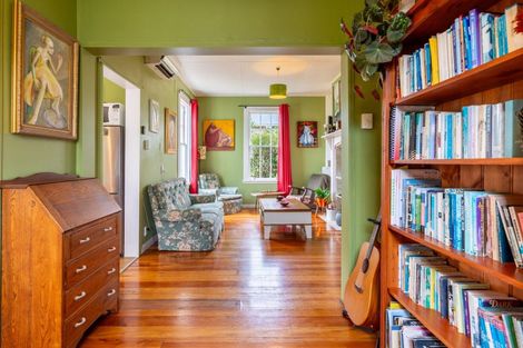 Photo of property in 3 Atkinson Street, Woodville, 4920