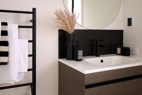 Photo of property in 104 Freedom Drive, Kelvin Grove, Palmerston North, 4414