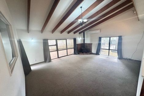 Photo of property in 4 Resolute Way, Papakura, 2110