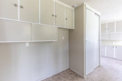 Photo of property in Ex Awariki School, 667 Mangahei Road, Te Uri, Dannevirke, 4973