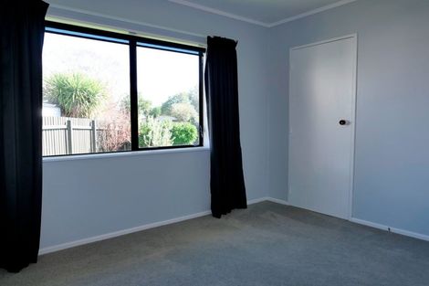 Photo of property in 19 Linwood Drive, Paraparaumu, 5032