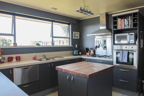 Photo of property in 11 Ashburn Street, Oamaru North, Oamaru, 9400