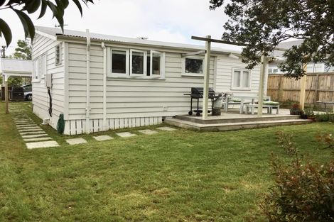 Photo of property in 66 Moire Road, Massey, Auckland, 0614