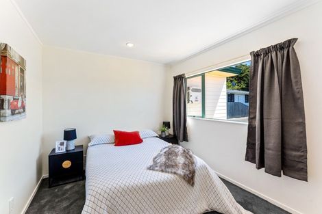 Photo of property in 2/3 Dover Road, Wainuiomata, Lower Hutt, 5014