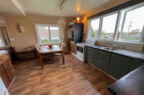 Photo of property in 18 Lewin Street, Balclutha, 9230