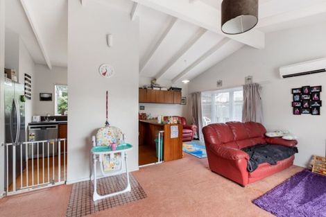 Photo of property in 18c Titoki Road, Waikanae Beach, Waikanae, 5036
