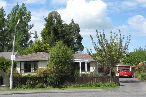 Photo of property in 32 Coates Place, Rangiora, 7400