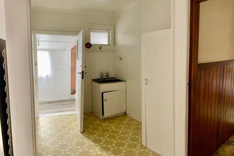 Photo of property in 30 Oak Street, Mangapapa, Gisborne, 4010