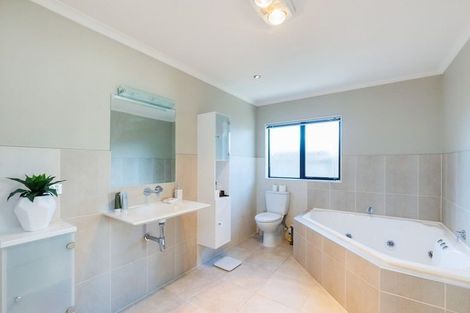 Photo of property in 152 Park Road, West End, Palmerston North, 4410