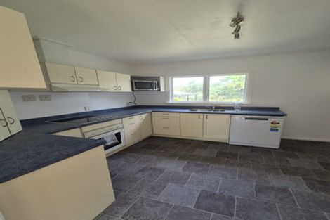 Photo of property in 11 Main Street, Greytown, 5712