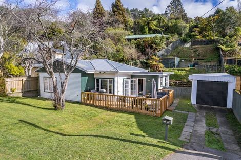 Photo of property in 20 Jocelyn Crescent, Pinehaven, Upper Hutt, 5019
