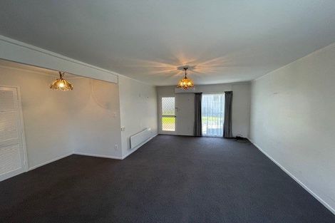 Photo of property in 1/4 Keldale Place, Forrest Hill, Auckland, 0620