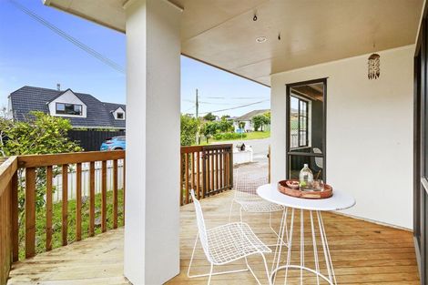 Photo of property in 23a Larsen Crescent, Tawa, Wellington, 5028