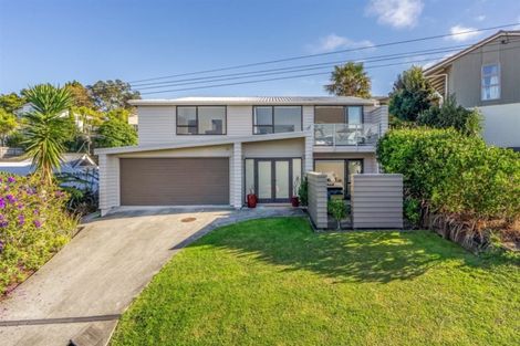 Photo of property in 4/9 Korotaha Terrace, Rothesay Bay, Auckland, 0630