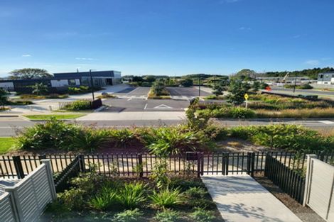 Photo of property in 6 Port Way, Rosehill, Papakura, 2113
